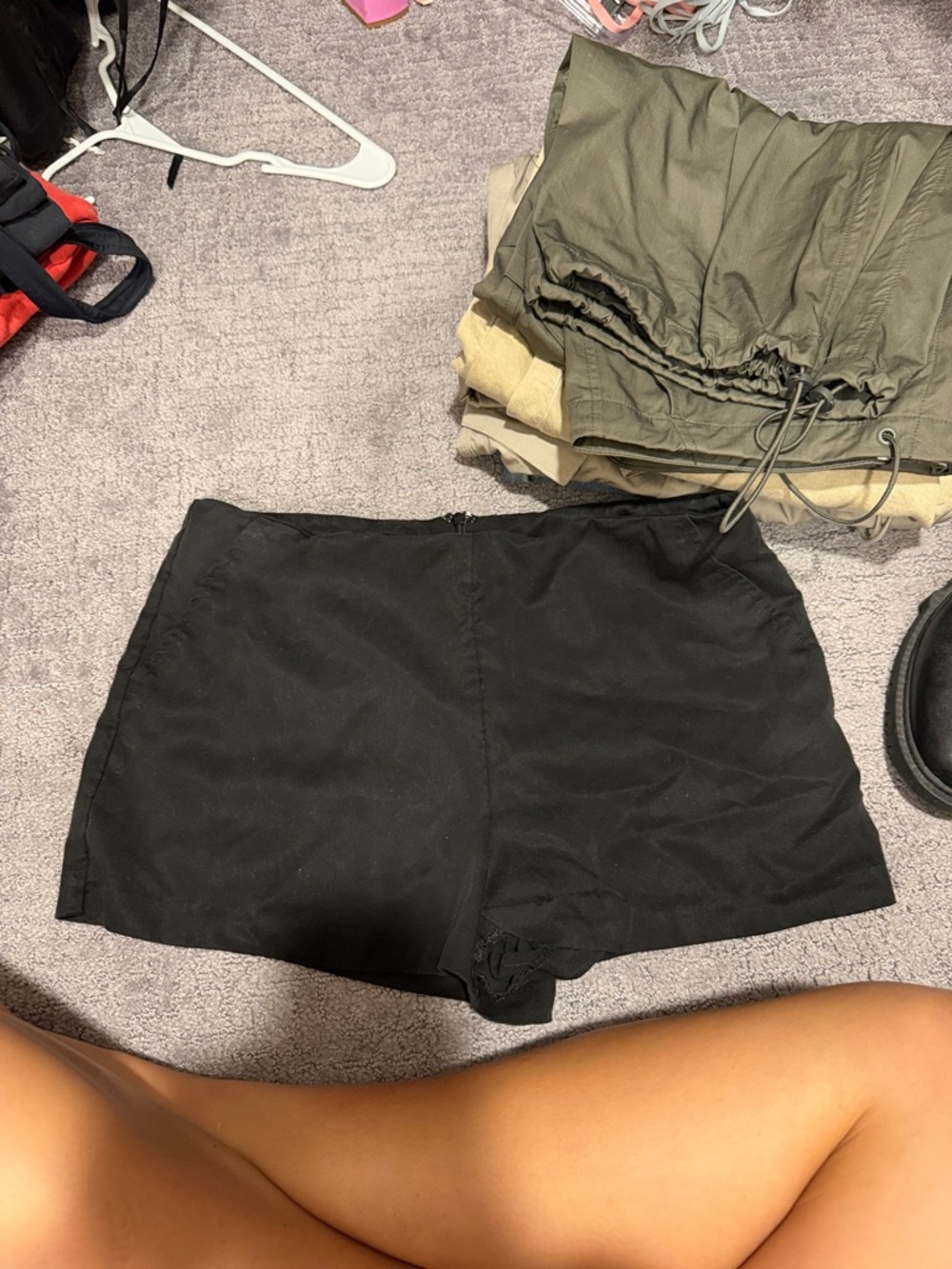 Reformation- June Low Rise Shorts - Picture 4 of 5